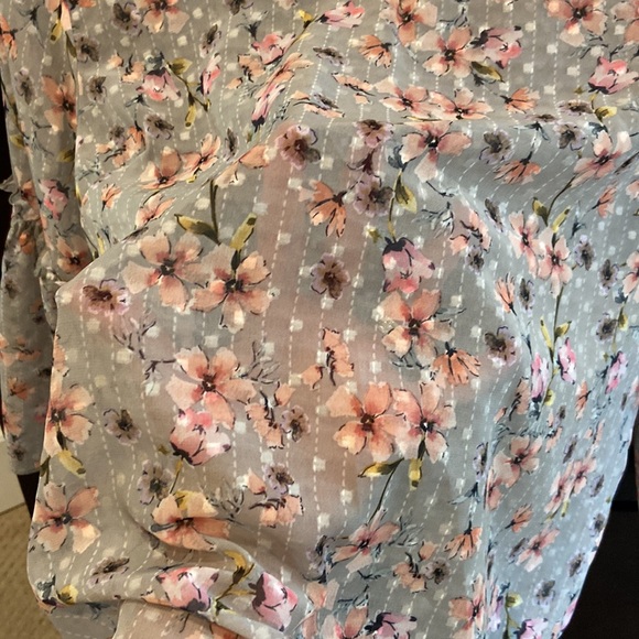 Floral Shirt - Picture 4 of 4